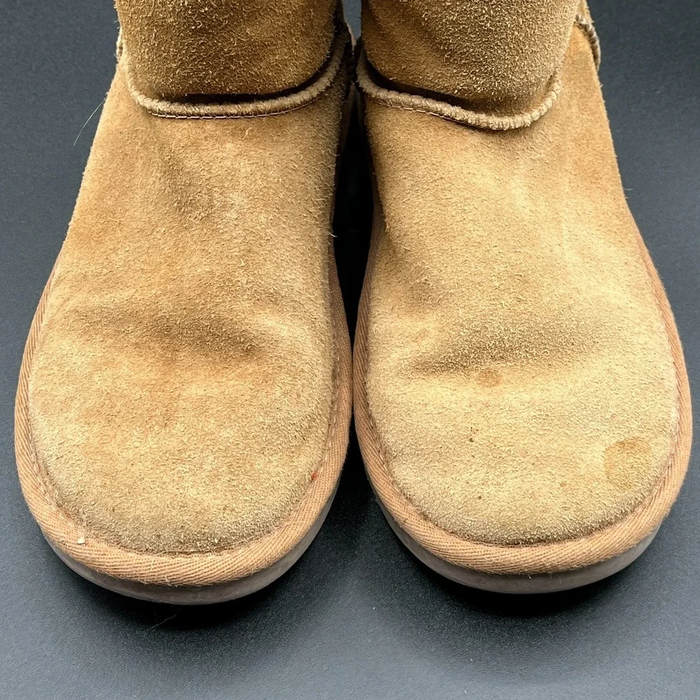 Koolaburra by UGG Victoria Short Boots Kids 3 Brown Suede Faux Fur Lined 1019374
